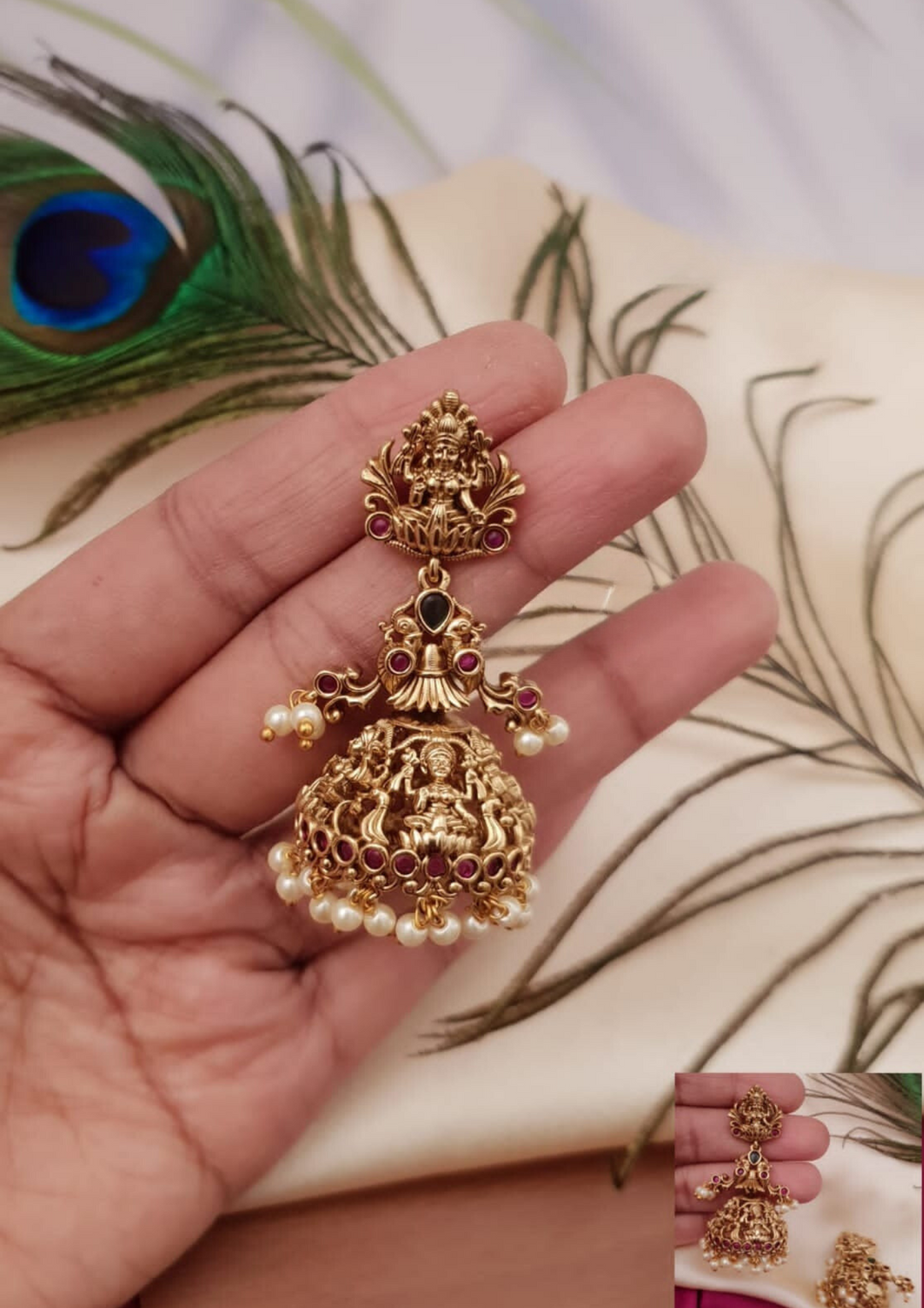 Kundan and beads temple jewellery earrings SSG10899