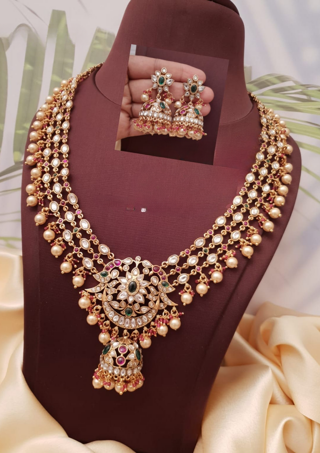 Kundan stone and beads necklace set with earrings SSG105500