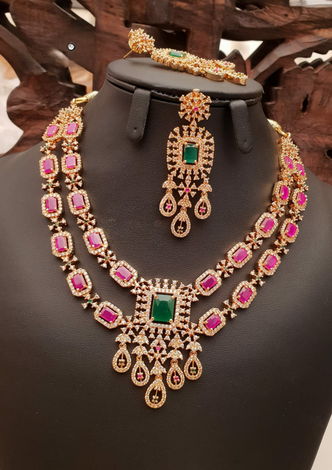 Kundan and beads necklace set with earrings SSG101650