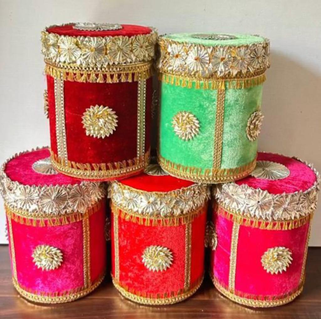 Velvet Gift Box for sweets, dryfruits, giveaways upto 1 kg  (1 piece)